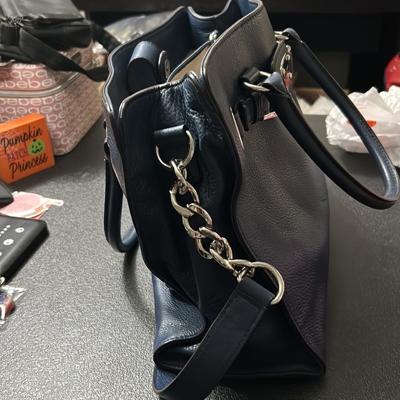 Michael Kors Blue Hamilton Shoulder Bag - Picture 11 of 16